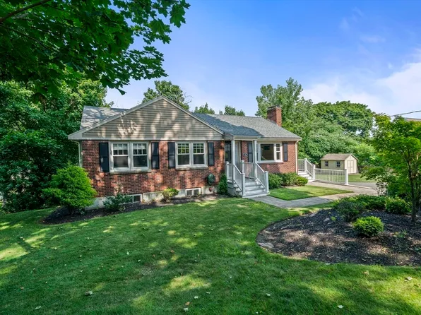 35 Malden St, Quincy, MA 02169