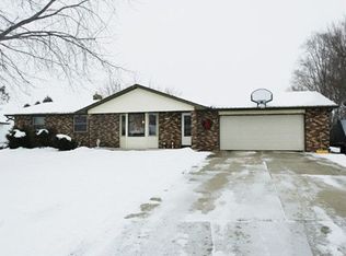 2121 Rebecca Ct, Green Bay, WI 54311