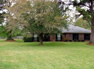 10426 Manchester Ct, Keithville, LA 71047
