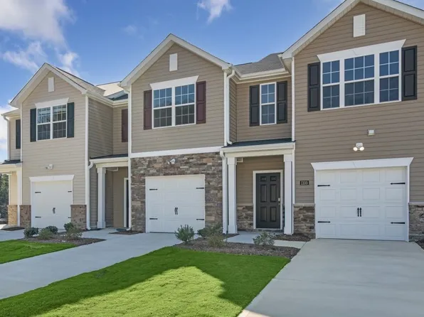 104 Starlight St, Sanford, NC 27330