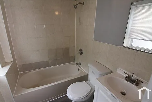 1620 Foulkrod St #B3 — Photo 7