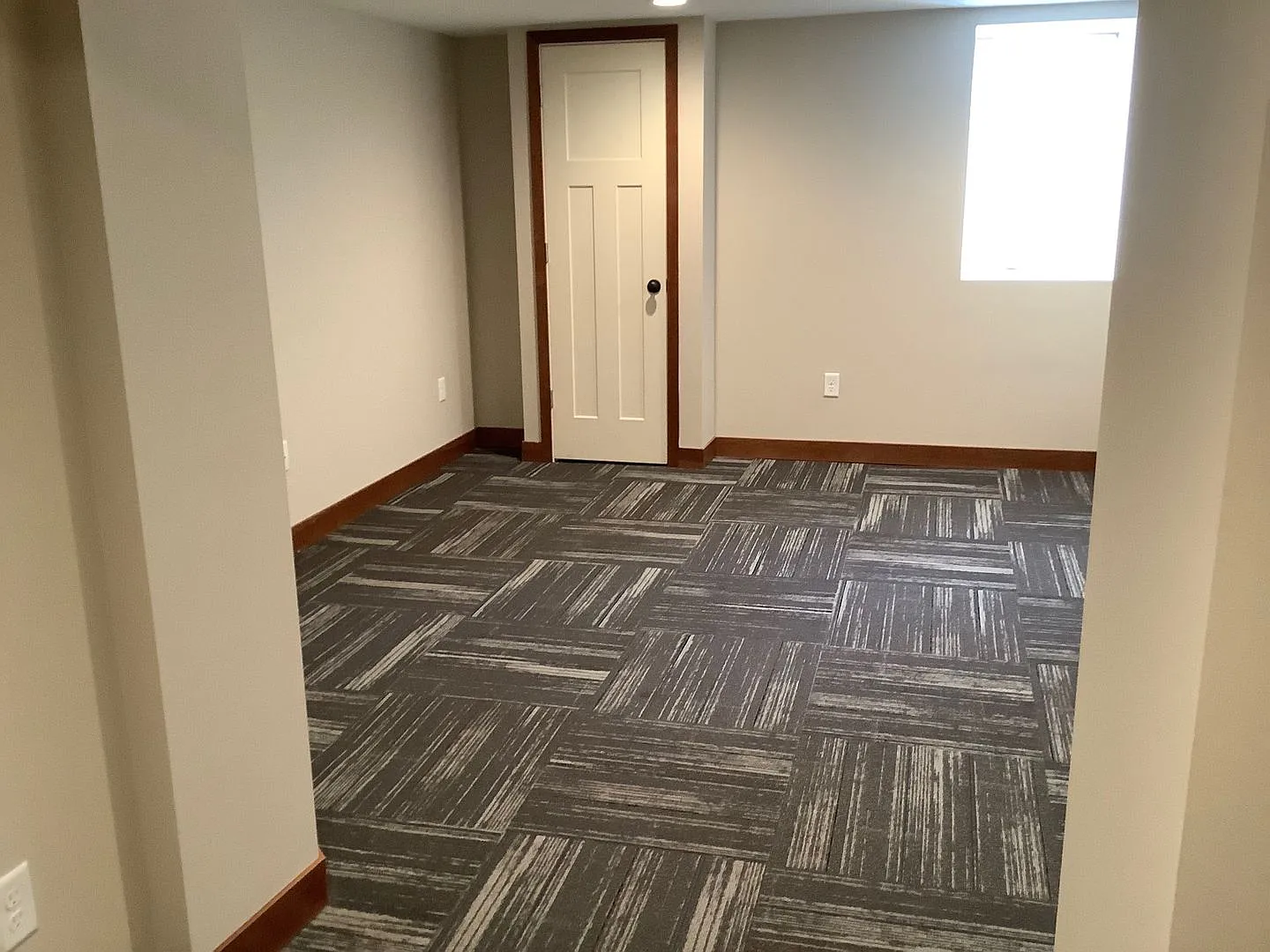 Updated 8-Bedroom House in Dinkytown! — Photo 2