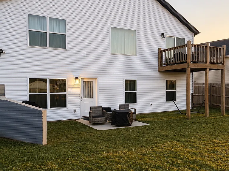 111 N Bison Ct — Photo 16