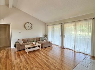 6 Canoe Ct, Osage Beach, MO 65065