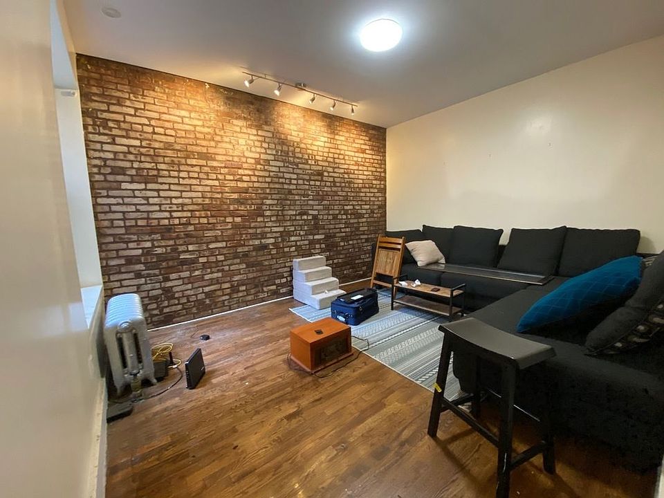 1st image of 243 Hart St APT A1