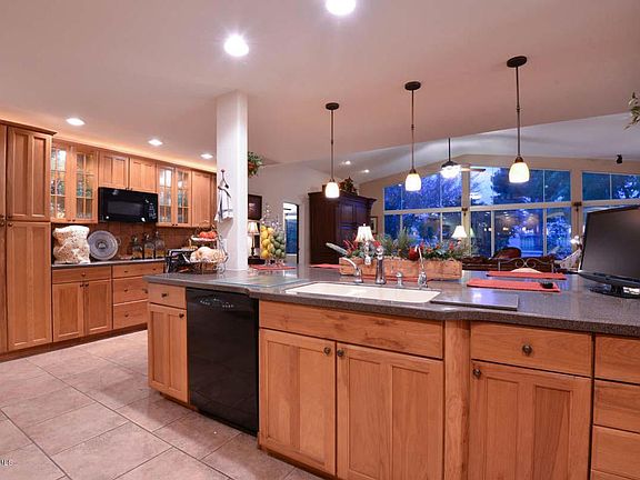 5th image of 10522 W Wheatridge Dr