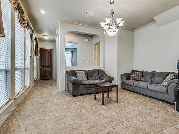 3rd image of 179 Carrington Ln