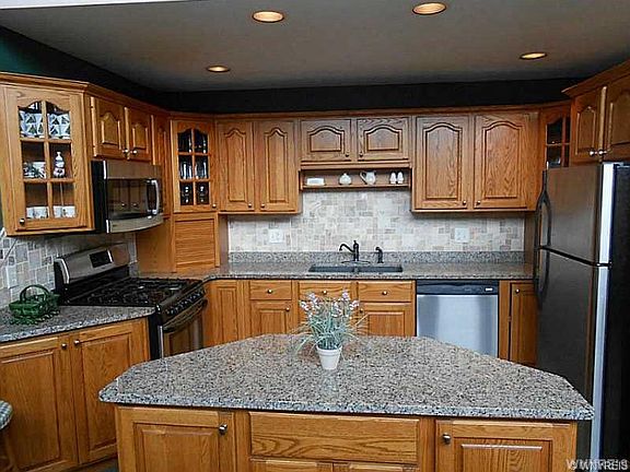 2nd image of 8247 Canterbury Dr