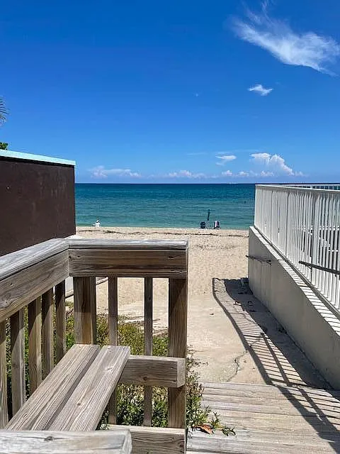 1 bed, 1.5 bath, 850 sqft, $1,950 — Photo 2
