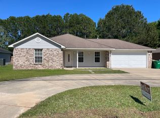 3200 Beach View Dr, Ocean Springs, MS 39564