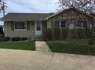 1511 Continental Ct, Port Huron, MI 48060