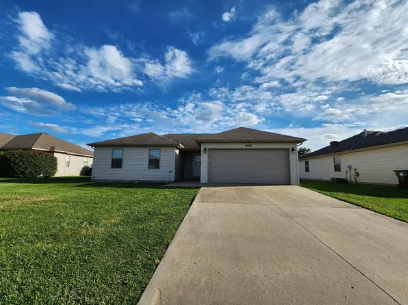 406 W Summit Street, Aurora, MO 65605