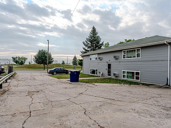 2nd image of 917 19th St S