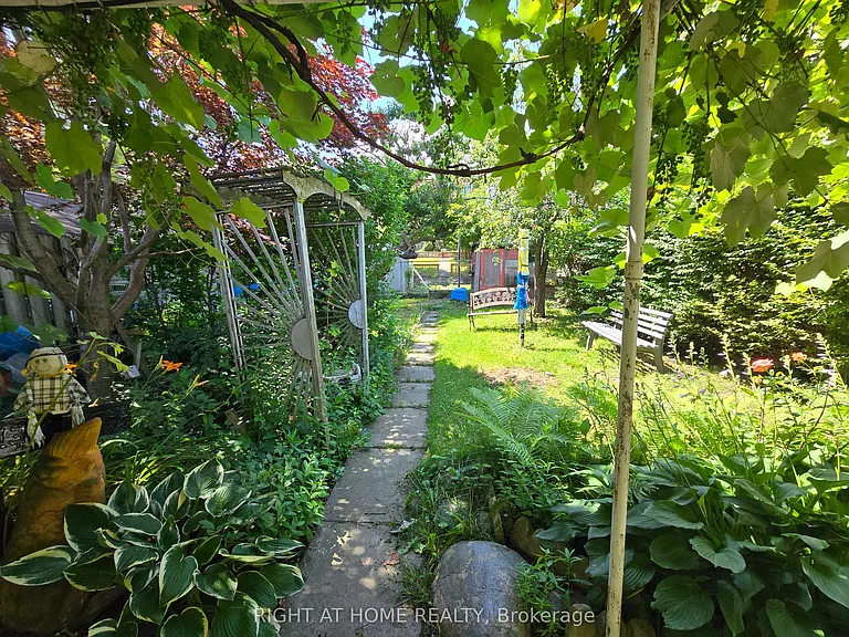 46 Haverson Blvd #BASEMENT — Photo 16
