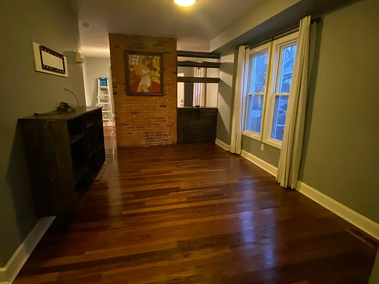 553 Bradley St — Photo 3