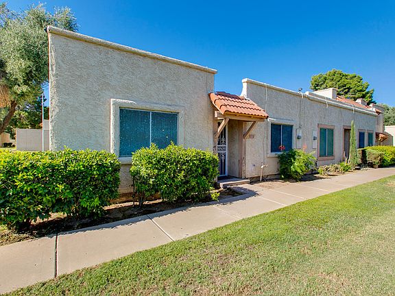 2nd image of 3111 W Loma Ln