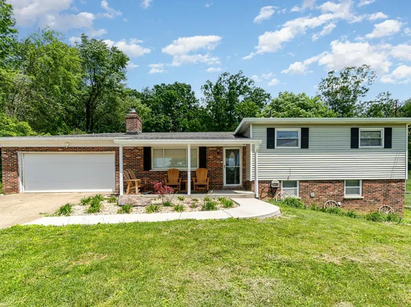 1332 Libby Ln, New Richmond, OH 45157