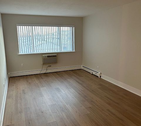3rd image of 7650 W Altgeld St APT 201