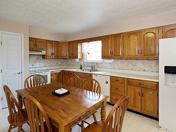 4th image of 7699 Delview Dr