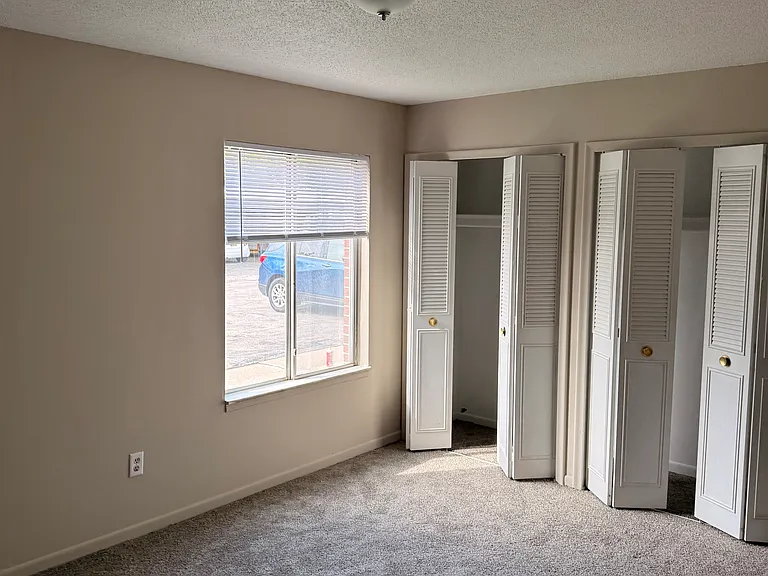 47109 Jefferson Ave #2 — Photo 6