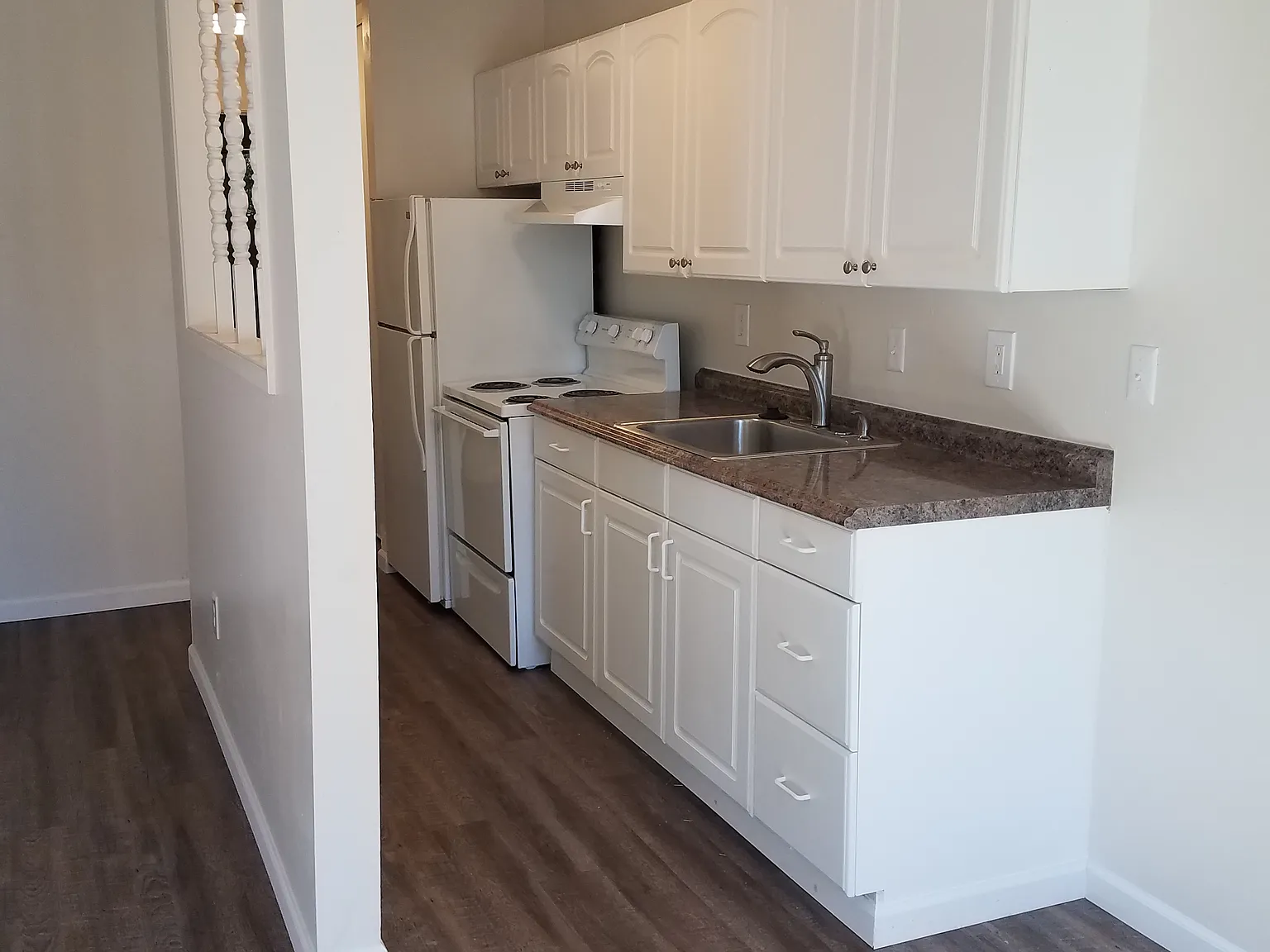 Hawthorne Villa Apartments — Photo 4