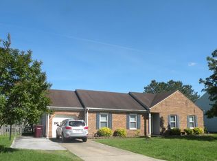 403 Broadwater Dr, Chesapeake, VA 23323