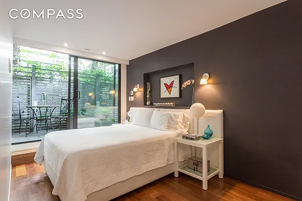 Rented by Compass | media 22