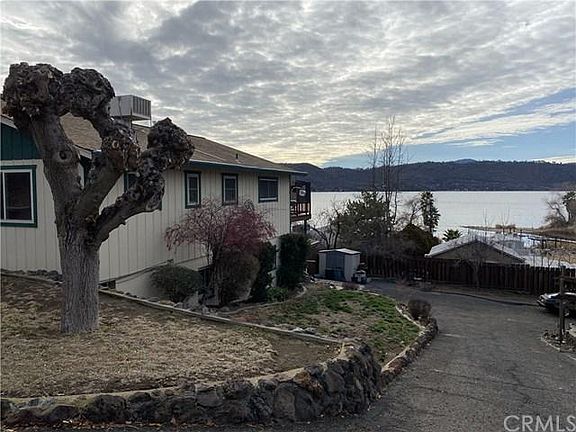 2nd image of 13591 Lakeshore Dr