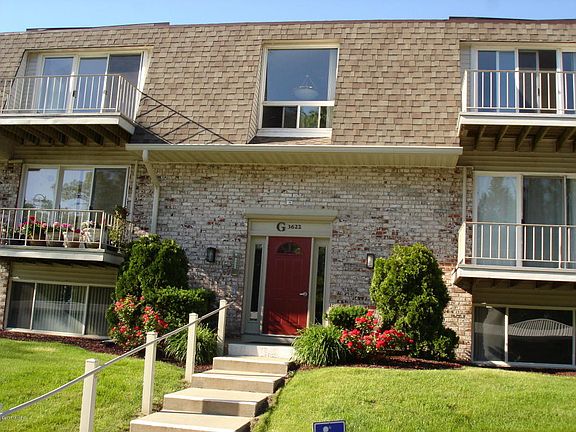 3rd image of 3622 Lakeshore Dr Unit 10