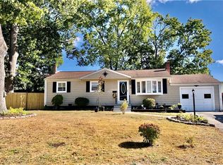 66 Ingersoll Ave, Warwick, RI 02886