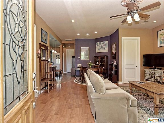 5th image of 460 Appaloosa Dr
