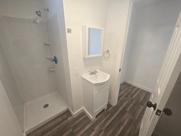 400 Santa Fe Dr #12 — Photo 27