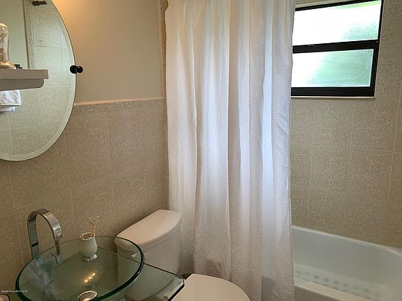 4th image of 441 Monroe Ave APT 8