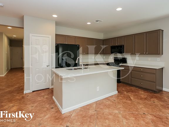 5th image of 6425 Casamar St