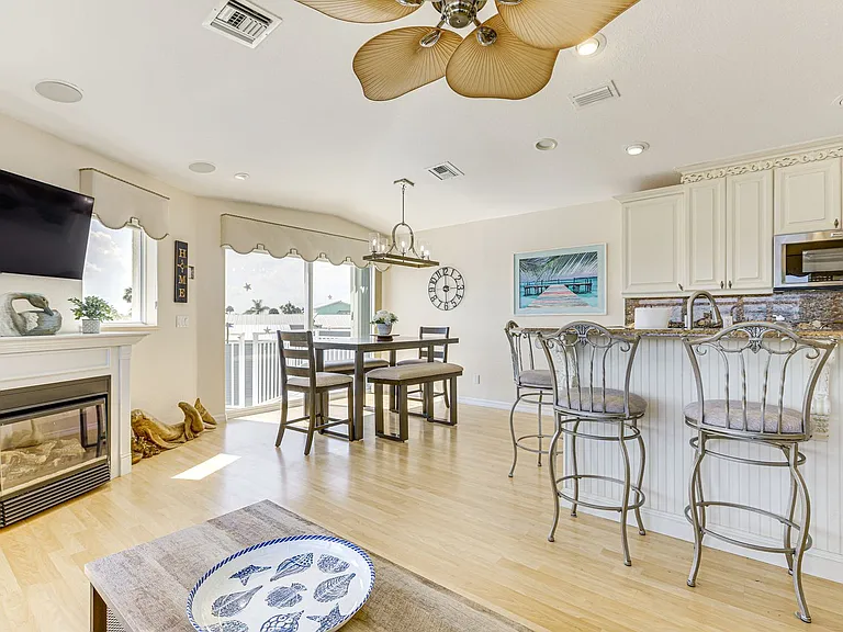 1333 Nettles Blvd #ID1546511P — Photo 6