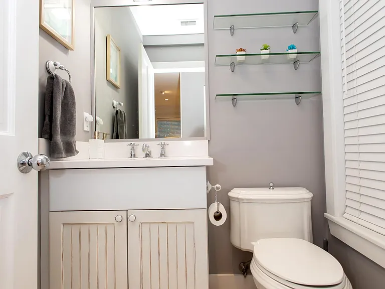 814 Ashe St — Photo 44