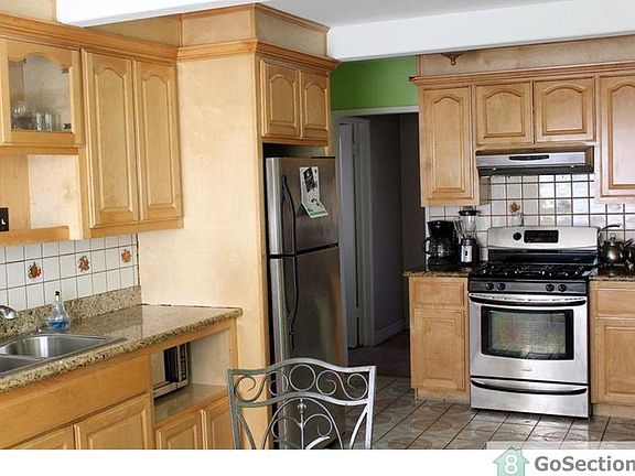 3rd image of 14318 Chrisland Ave