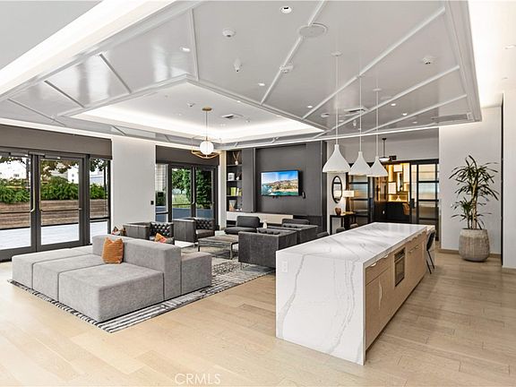 3rd image of 400 S Broadway APT 1607