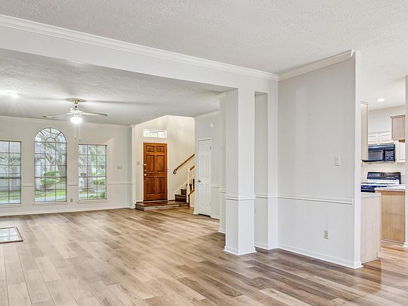 5th image of 2243 Broadlawn Dr