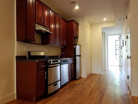 Rented by Bedford Brownstone Realty | media 15