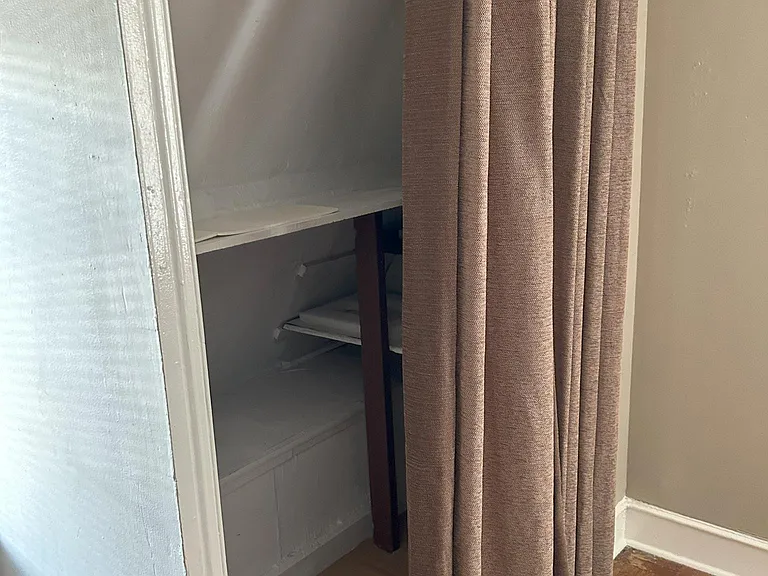 2805 W Queen Ln #3F — Photo 5