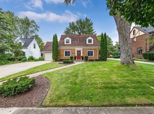 2412 Manor Dr, Midland, MI 48640