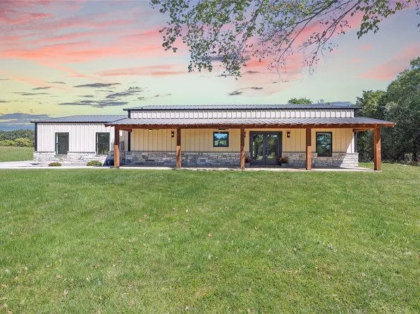 1128 Paradise Pkwy, Poolville, TX 76487