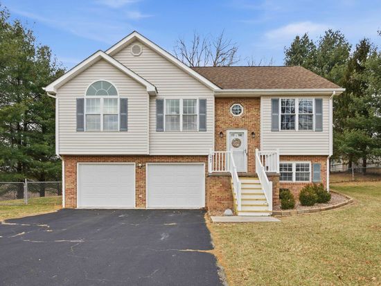 1967 Peppers Ferry Rd, Pulaski, VA 24301