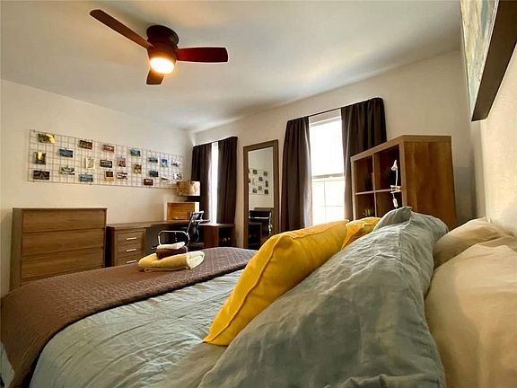 3rd image of 3046 Skylar Ln