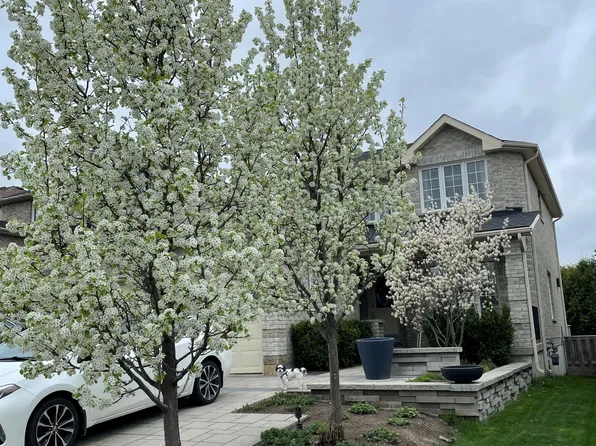 12 Muir Dr, Barrie, ON L4N 0H9