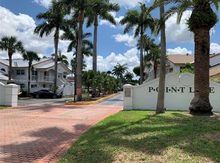 7611 SW 153rd Ct APT 203, Miami, FL 33193