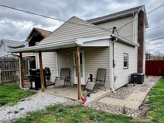 5th image of 544 E High St