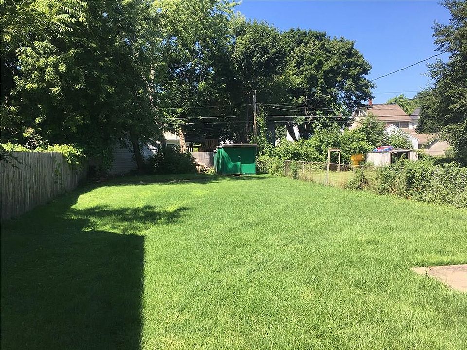 2nd image of 161 Burrows St