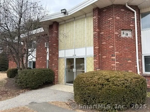 (undisclosed Address), New Milford, CT 06776